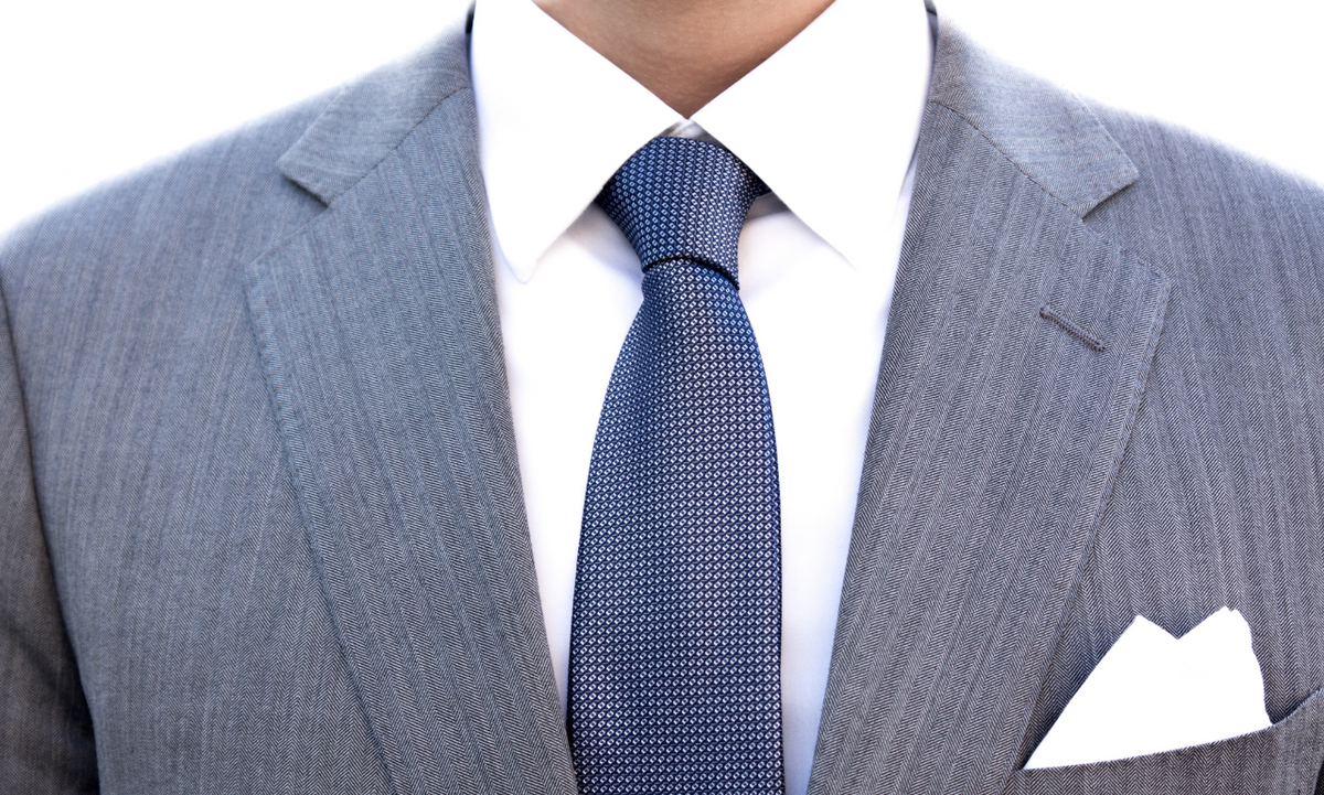 Dark grey suit matching shirt 2024 and tie