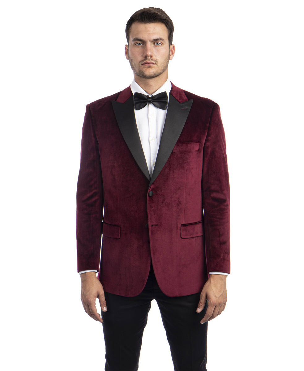 What Are The Looks One Can Achieve With A Burgundy Blazer?  Mens red  velvet blazer, Velvet blazer mens, Burgundy velvet blazer