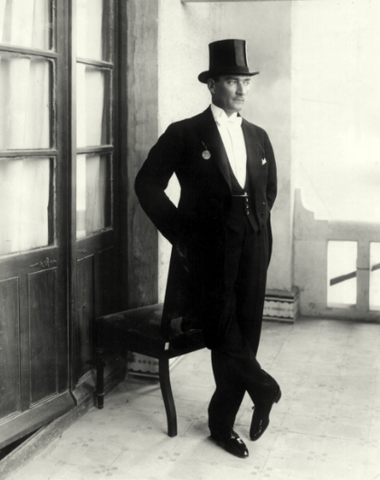 The Tuxedo History: How We Got from the Tux and Tails to the Black on Black Tux